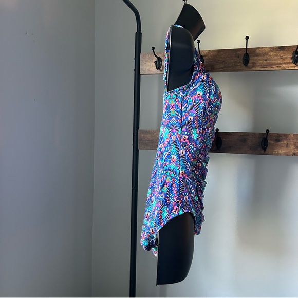 Swim Solutions Women's Tummy-Control Shirred One-Piece Swimsuit (Navy Multi, 12) - Picture 3 of 6